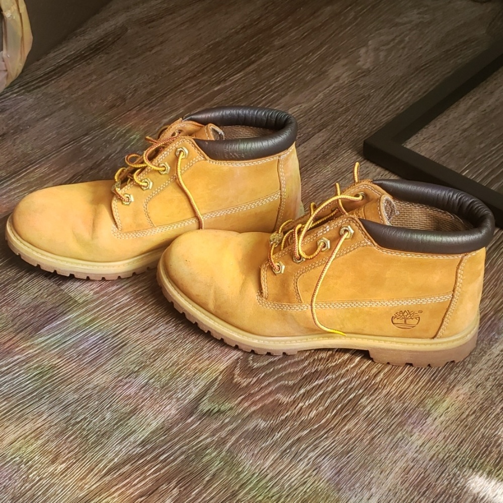 Timberland Boots WMNS 9 *like new*